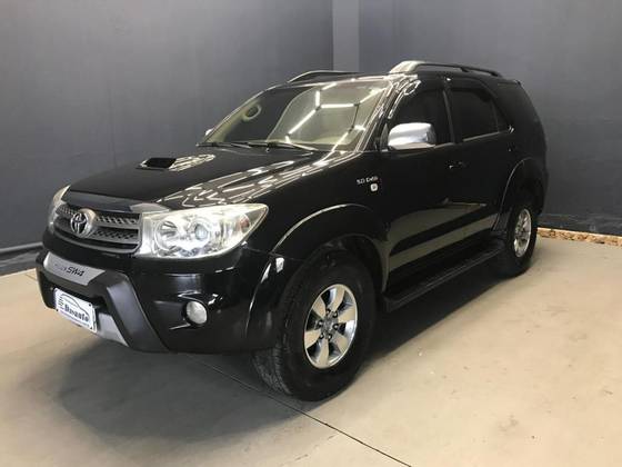 TOYOTA HILUX SW4 3.0 SRV 4X4 16V TURBO INTERCOOLER DIESEL 4P AUTOMÁTICO